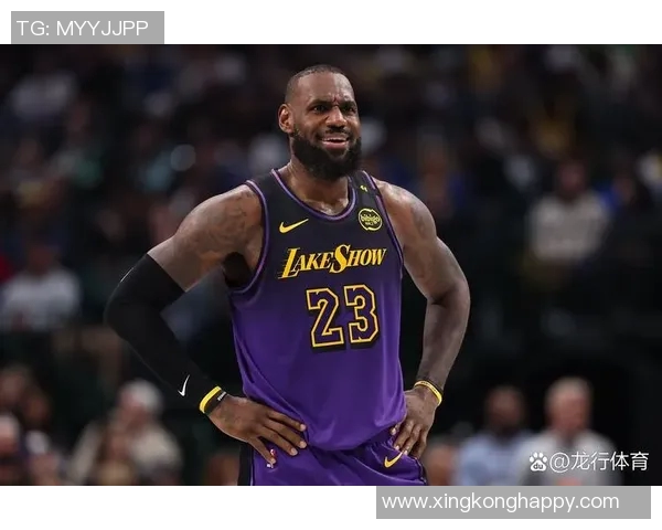 詹姆斯谈训练环境变化记者录像影响球员加练单挑情况